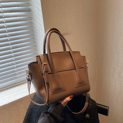 China Large Capacity 2023 New Fashion High Quality Luxury Bags Retro Commuting Large Capacity Luxury Bag Leather Textured Western Tote Bag for sale