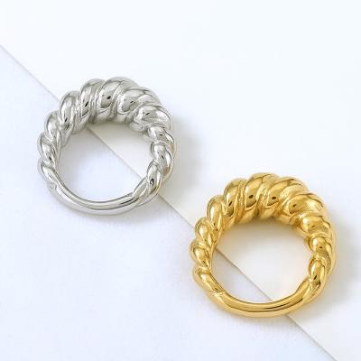 China Fashion CLASSIC Minimalist Chunky Braided Rope Gold Ring 18k Gold Plated Stainless Steel Dome Twisted Crescent Ring For Women for sale