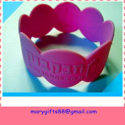 China china promotional embossed rubber silicone bracelet for sale