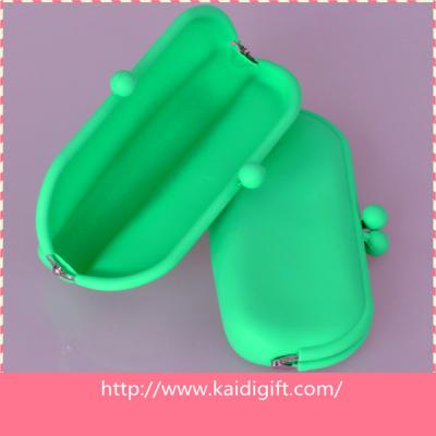 China Fashionable Colorful Silicone Purse Customized For Promotion Gift for sale