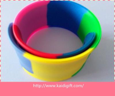 China segmented Wholesale custom cheap reflective silicone slap bracelet with high quality for sale