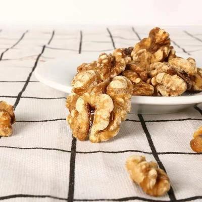 China Large Walnuts Shell Peeled Healthy Nutritious Nut Kernels Whole Thin Nuts Kernels Chinese Dried Raw Raw A Grade A for sale