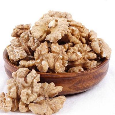 China / Factory directly supply walnuts dry delicious peeled fruits walnuts for sale