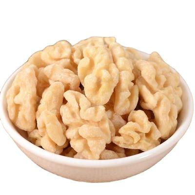 China Wholesale Fresh Natural Organic Premium White Walnuts With Shell Bulk Raw Walnut Kernels Nuts And Kernels for sale