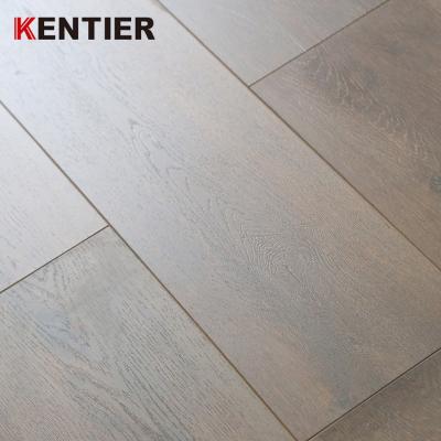 China Traditional Stains Thickness 10mm Laminate Flooring In Garage For Household for sale