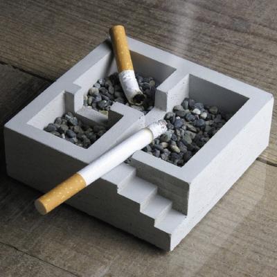 China Hot Selling Handmade Modern Home Decoration Cigarette Smoke Square Concrete Ash Tray for sale