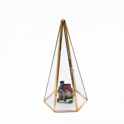 China Modern design large hot sale mini geometric pyramid pyramid quality china manufacture hydroponic glass vase for sale