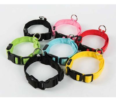 China Lovely DETACHED Dog Pet LED Lighting LED Collar Battery Power Supply Safety Waterproof Dog Pet Flashing Collar for sale