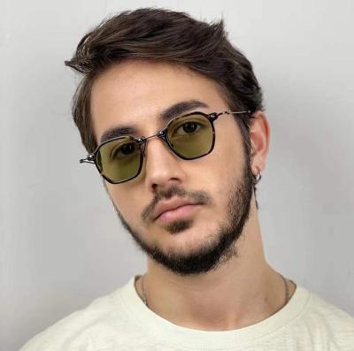 China Fashion sunglasses brand design new small vintage men's anti blue light glasses shade unisex fashion women punk uv400 wholesale sunglasses for sale