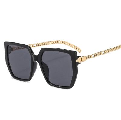 China Big Big Sunglasses Wholesale Custom Colorful Plastic Vintage Shield Chain Logo Shades UV400 Frame Sun Glasses Unisex Wholesale Sunglasses for sale