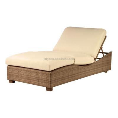 China Modern New Arrival Wavy Outdoor Design Swimming Pool Equipment With Rattan Adjustable Back Daybed for sale