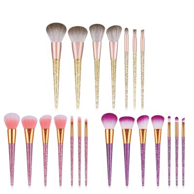 China Angular blush XINYAN whosale glitter eye plastic crystal face cosmetic private label handle makeup brush quicksand brush for sale