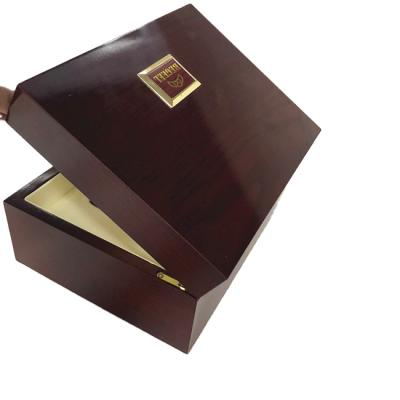 China Custom Made Luxury Handmade High Quality Simple Packaging Price Material Design Reused Wooden Gift Boxes for sale