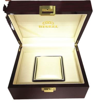 China High Quality Shiny Custom Ware Guangdong Logo Handmade Simple Package Packing Luxury Wooden Watch Boxes And Cases for sale