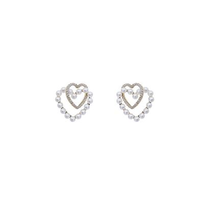 China Fashion White Gold Ear Stud Earrings Doule Heart Pearl Sparkle Zircon Simple Exquisite Filled Earrings Fashion White Gold for sale