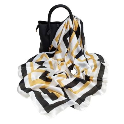 China 2022 Classic Fashion Ladies Thin Pure Geometry Polyester Geometry Printed Square Scarf For Women for sale