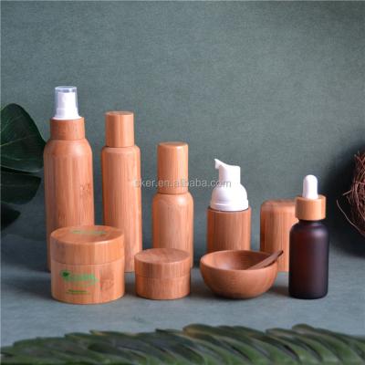 China Recycable Convenient Hold Large Capacity Bamboo UV-blocking Maker / PET Cosmetic Bottle For Shampoo for sale