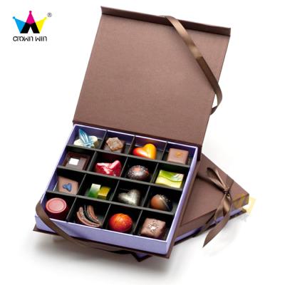 China Recyclable Luxury Customize Christmas Gift Candy Candy Macaron Chocolate Packaging Boxes for sale