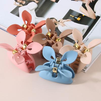 China 2023 New Arrival Frosted Handle Hair Accessories Medium Clip Non Slip Butterfly Hair Clip Strong Grip Hair Clips For Girls Women Thick Thin Hair for sale