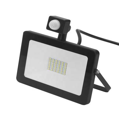 China Waterproof IP65 Commercial Garden LED Flood Lights 20W 30W 50W 100W 200W Outdoor LED Flood Lights CE ROHS Certificate for sale