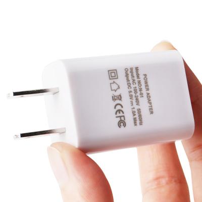 China For Mobile Phone LVSHUO Logo Custom More Functions Cheap Portable 1 5V 1A 5W Usb Left Wall Charger for sale