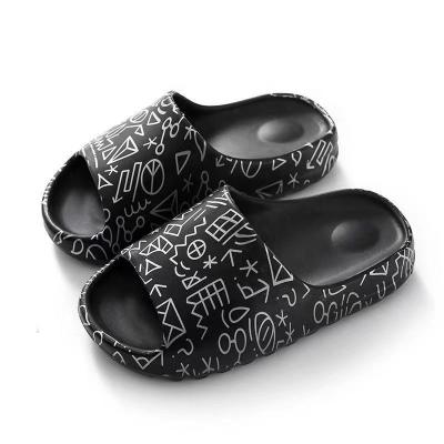 China Fashion Trend Home Slippers 2022 Lovely Fashion Slipper Fun OEM Cheap Rubber Slipper for sale