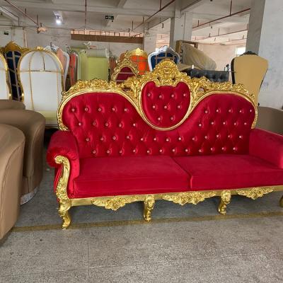 China EUROPEAN King Gold Throne Sofa Chairs Factory Price Luxury Living Room Sofa Furniture Royal Wedding Sofa Set for sale