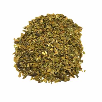 China Dried Vegetable Green Paprika Flakes 3x3mm With Best Quality for sale