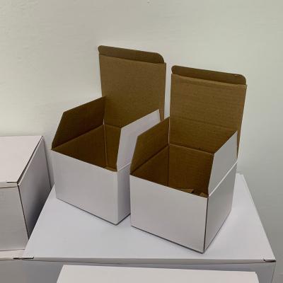 China Recyclable White Box Manufacturers Spot Square White Box Porcelain Cup Corrugated Box Border Traders Universal Packaging Buckle Bot for sale