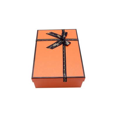 China Recycled Materials Best Selling Custom Reusable Biodegradable Cardboard Gift Package Cardboard Box for sale