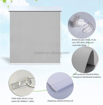 China 100% Polyester Fabric Manual UV Protection Window Shade Roller Translucent Shades for sale