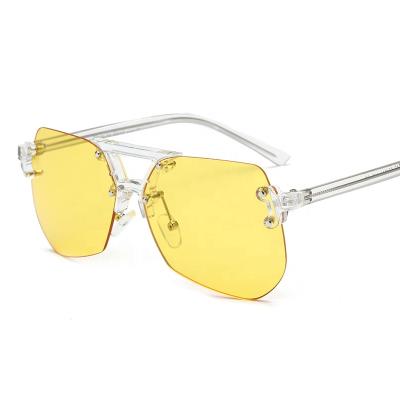 China Fashion Sunglasses Wholesale Custom Irregular Logo UV400 Brand Trendy Transparent Sunglasses 2019 For Women Men for sale