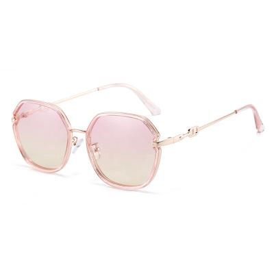 China Korean Polygon Polarized Double D Double Color Shades Female Fashion Sun Glasses Sun Shades New for sale