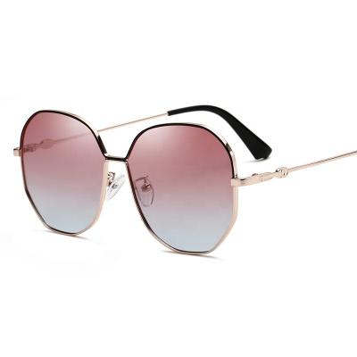 China Fashion sunglasses polarizing new two color piece ladies sunglasses large frame metal polygon sunglasses for sale