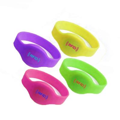 China Multifunctional Conference Wristband Silicone Wristband HF NFC Wristband For Ticket RFID Ring for sale