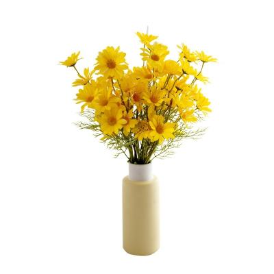 China Silk+plastic style simulation flower bouquet silk fresh chamomile for living room furnishings home decor for sale