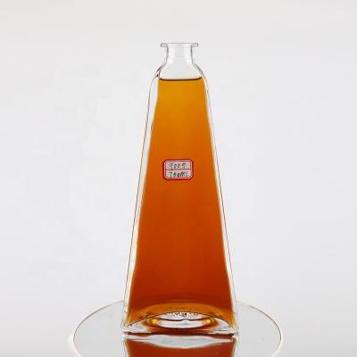 China Beverage triangle shape 700ml glass bottle 500ml 620ml 750ml clear glass liquor vodka stick Brandy Bourbon for sale