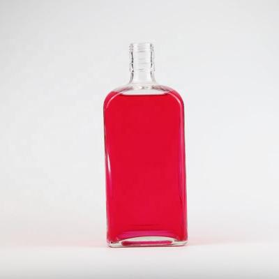 China Flat Beverage Bottle Good Price 700ml Rye Glass Vodka Bottle With Screw Printing Glass Bottle for sale