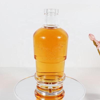 China Wholesale 700ml Beverage Glass Bottle Clear Liquor Bottle For Vodka Gin Brandy Bourbon Gum With Cork Stopper for sale