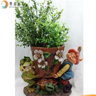 China Delicate Europe Garden Gnome Figurine Colorful Resin Elf Garden Statues for sale