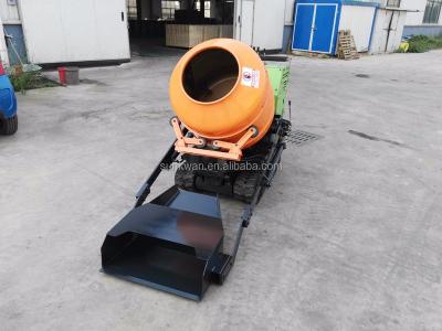 China small/mini crawler/tracked hydraulic concrete mixer with loader/hopper for sale 2.5 cbf for sale