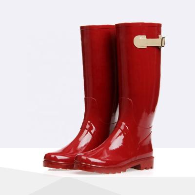 China Shiny women ladies rain boots waterproof wine red raining boots boot with knee high rubber boots wholesale sex bel for sale