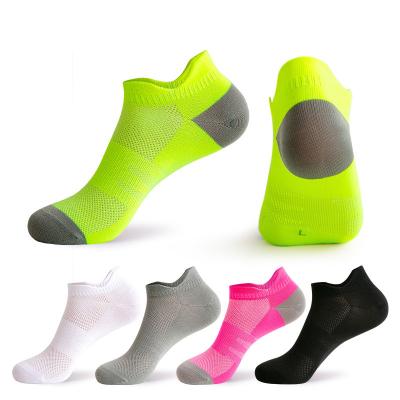 China High Quality Unisex Athletic Sock Boy Anti Slip Basketball Sports Breathable Socks for sale