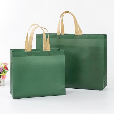 China Recycle Shopping Custom Large Clothing Foldable Non Woven PP Bag for sale