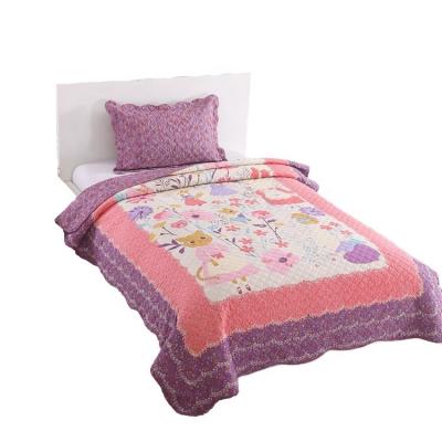 China Cartoon Style Folded Floral Bed Covers Set Print Cute Kids Bed Set Three Piece for sale