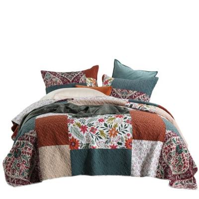 China Anti-Static Luxurious Dutch Patchwork Quilted Bedspread Velvet & Cotton Percale Plaid Pattern Super Soft 3 Piece Set For All Seasons for sale