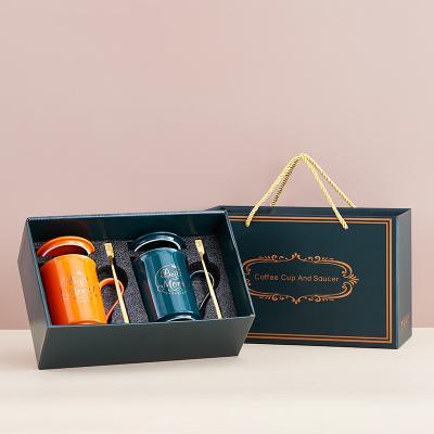 China Sustainable Amazon Hot Sale Custom Logo Ceramic Coffee Porcelain Cup Mug With Handle And Lid Spoon Gift Box for sale