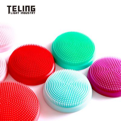 China Whitening Manual Round Silicone Face Brush for sale