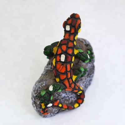 China Europe Polyresin Mosaic Lizard Sculpture Spanish Mosaic Resin Crafts For Home Decoration for sale