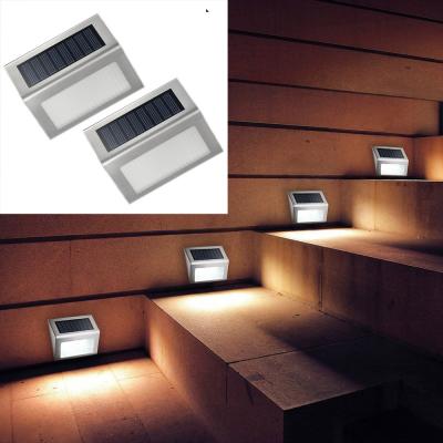 China Residential Manufacturers Selling Solar Powered Outdoor Led Lights Stainless Steel Security Lights Street Light Stair Lamp for sale